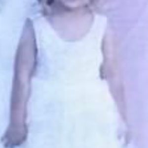 Flower girl dress only wore one time! Size 4t